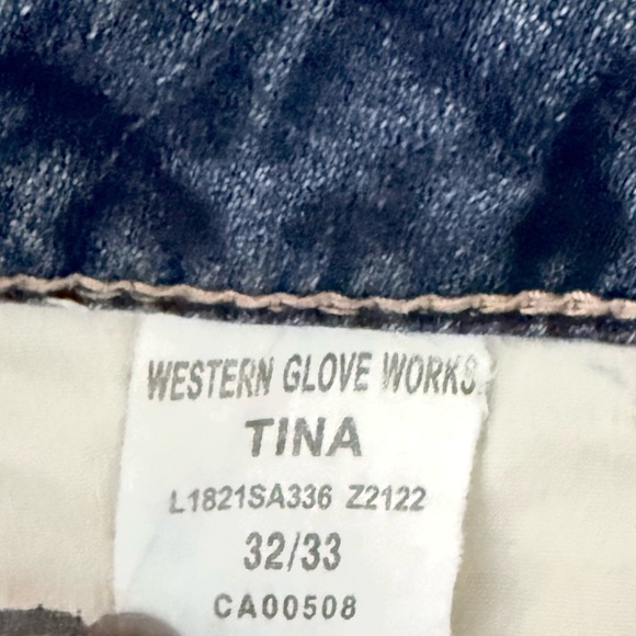 Silver “Tina” Slim Fit Flare Mid Rise Stretchy Figure Flattering Jeans Size 32 - Picture 13 of 14